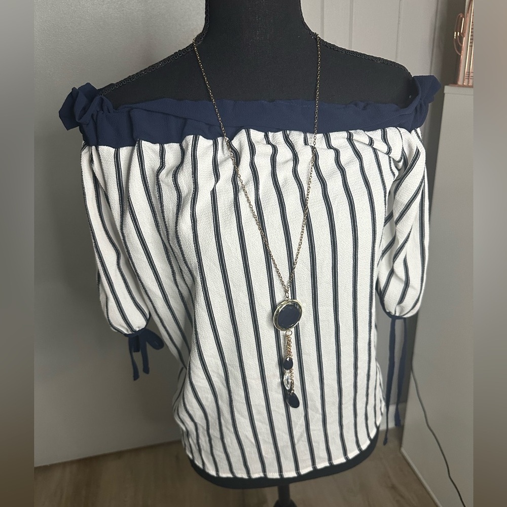 Papaya Off Shoulder Striped Blouse with Necklace NWT